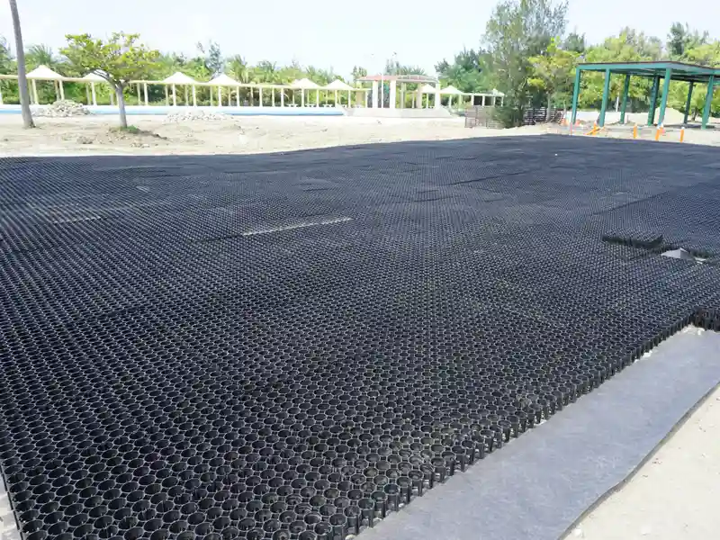 permeable plastic grass pavers